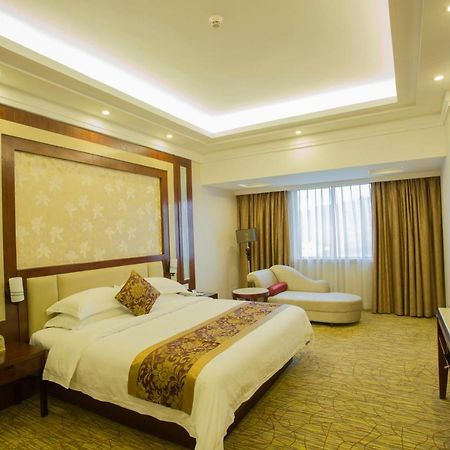 Haili Garden Hotel Гуанджоу Екстериор снимка