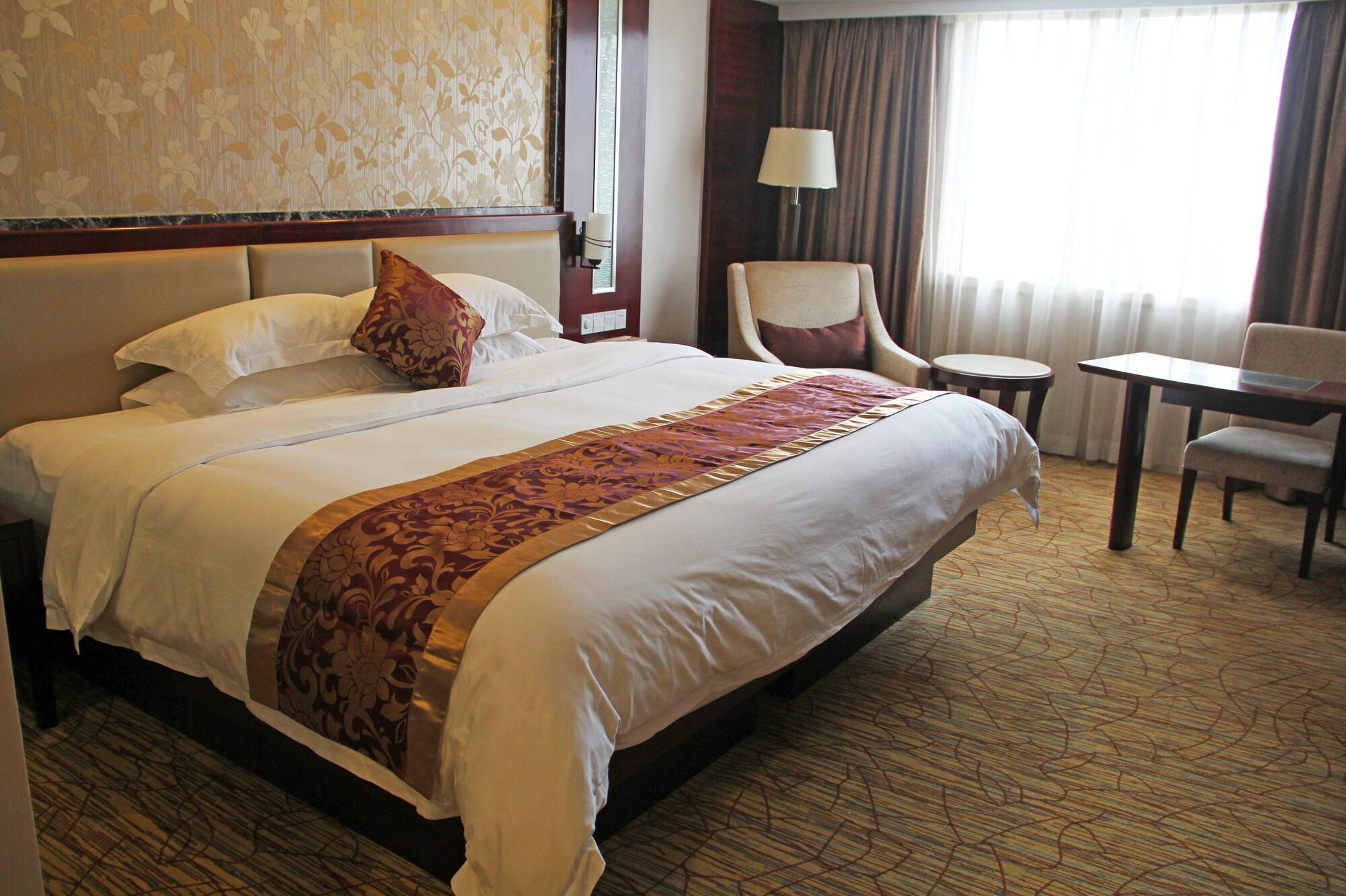 Haili Garden Hotel Гуанджоу Екстериор снимка