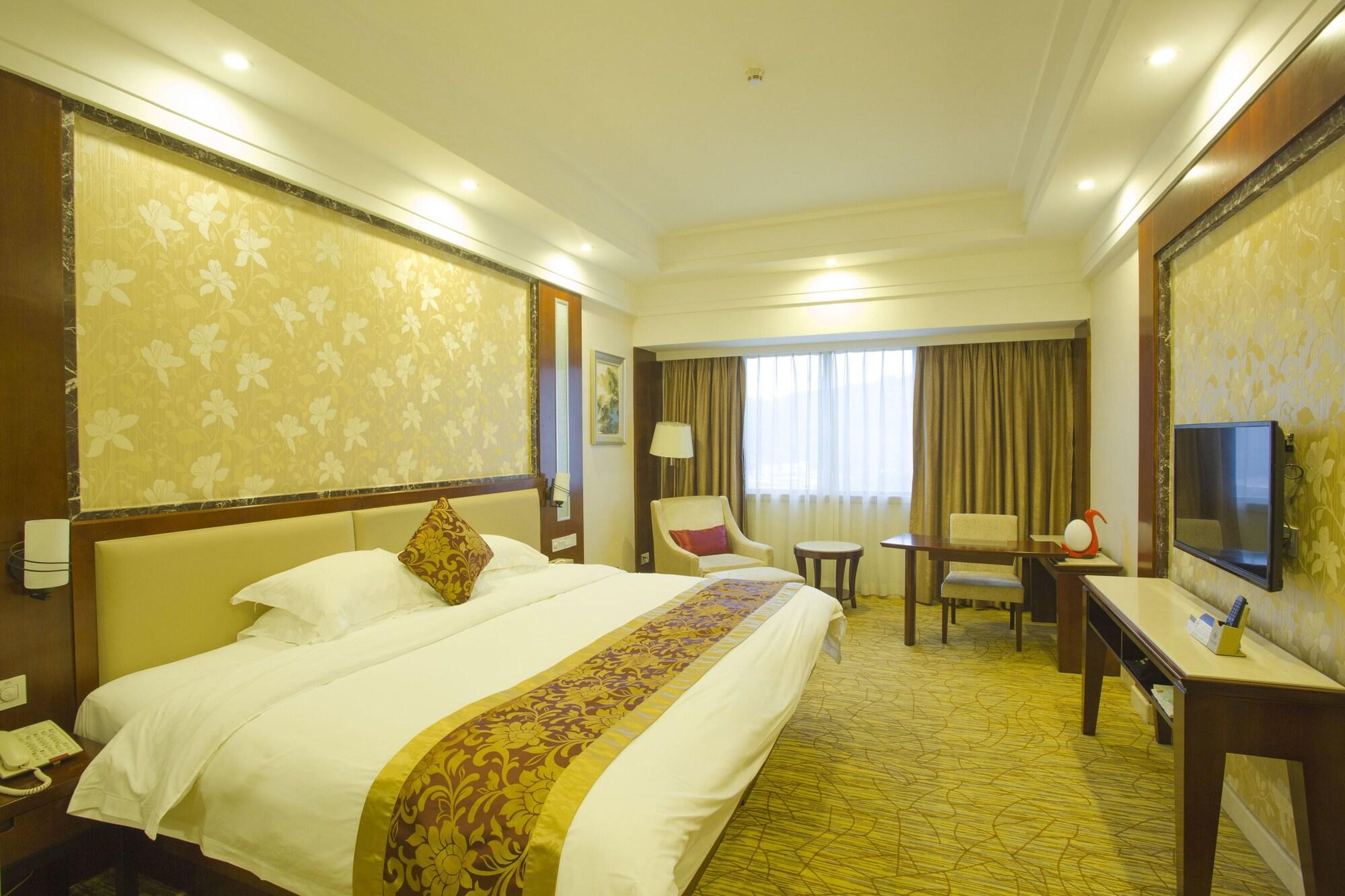 Haili Garden Hotel Гуанджоу Екстериор снимка