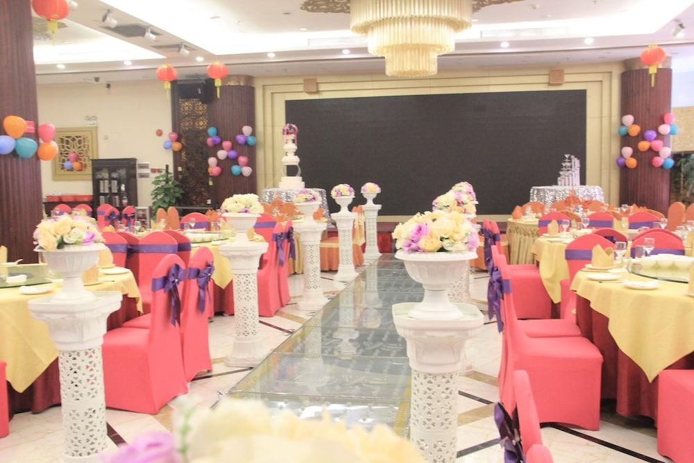 Haili Garden Hotel Гуанджоу Екстериор снимка