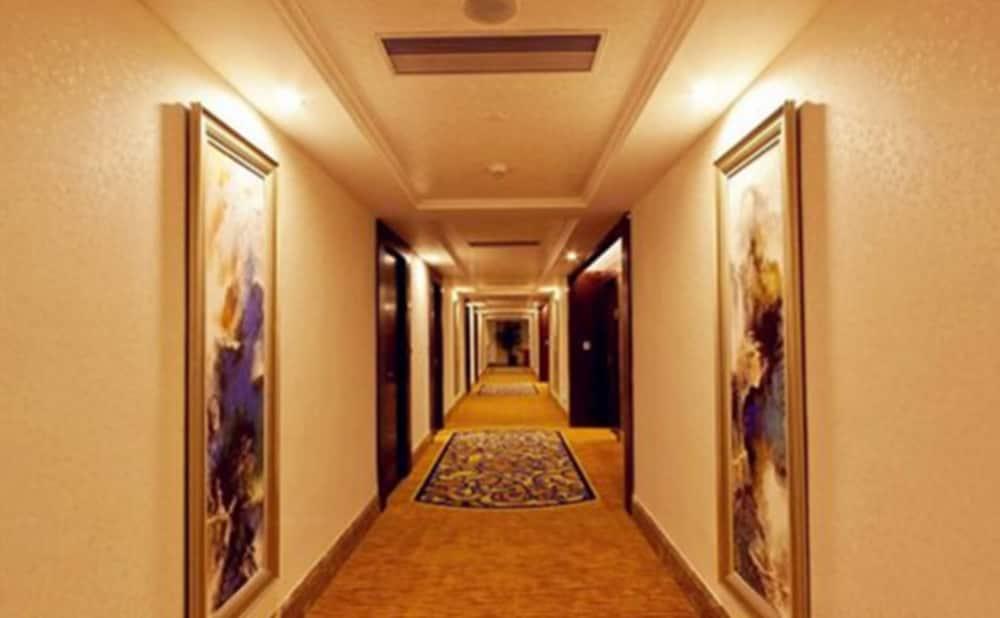 Haili Garden Hotel Гуанджоу Екстериор снимка