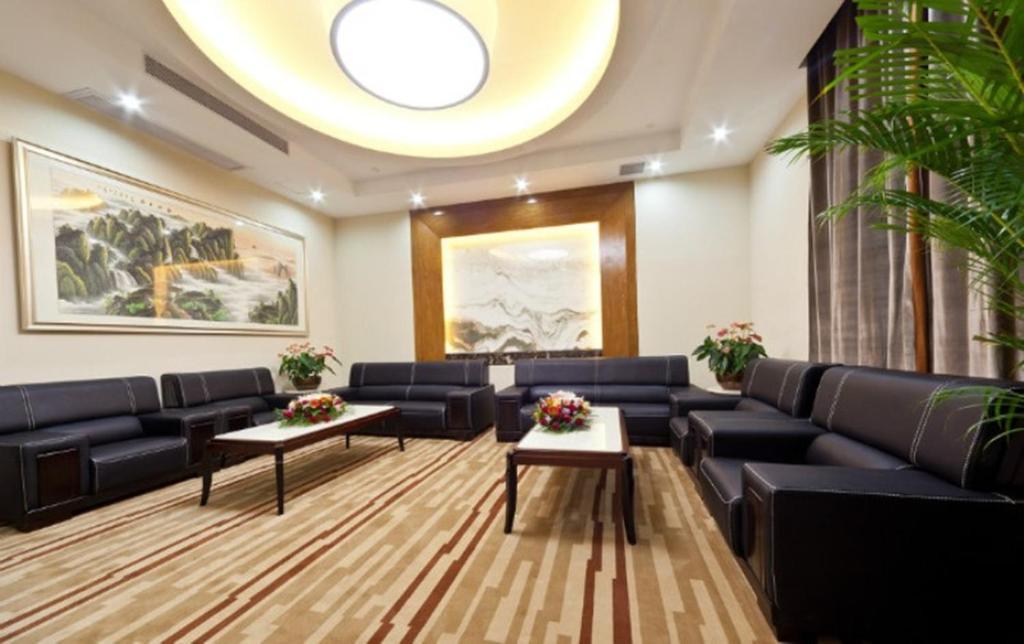 Haili Garden Hotel Гуанджоу Екстериор снимка