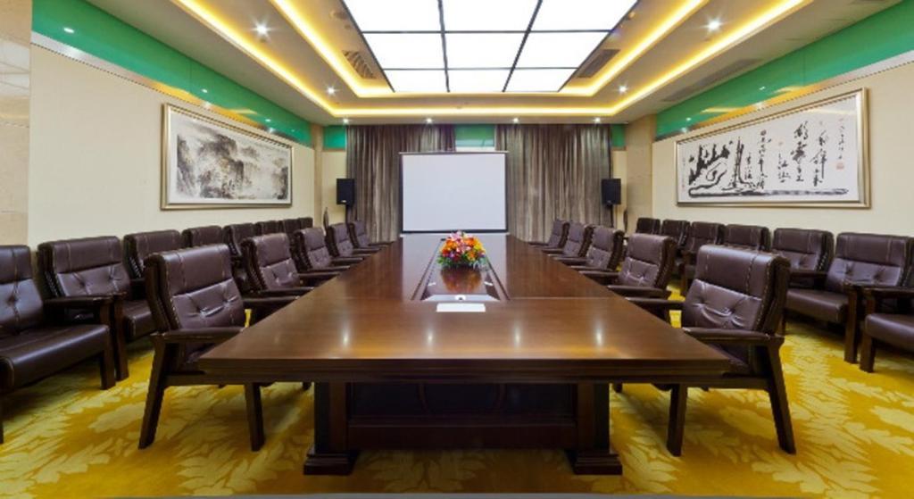 Haili Garden Hotel Гуанджоу Екстериор снимка