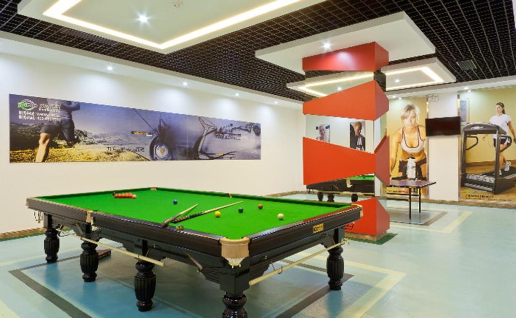 Haili Garden Hotel Гуанджоу Екстериор снимка