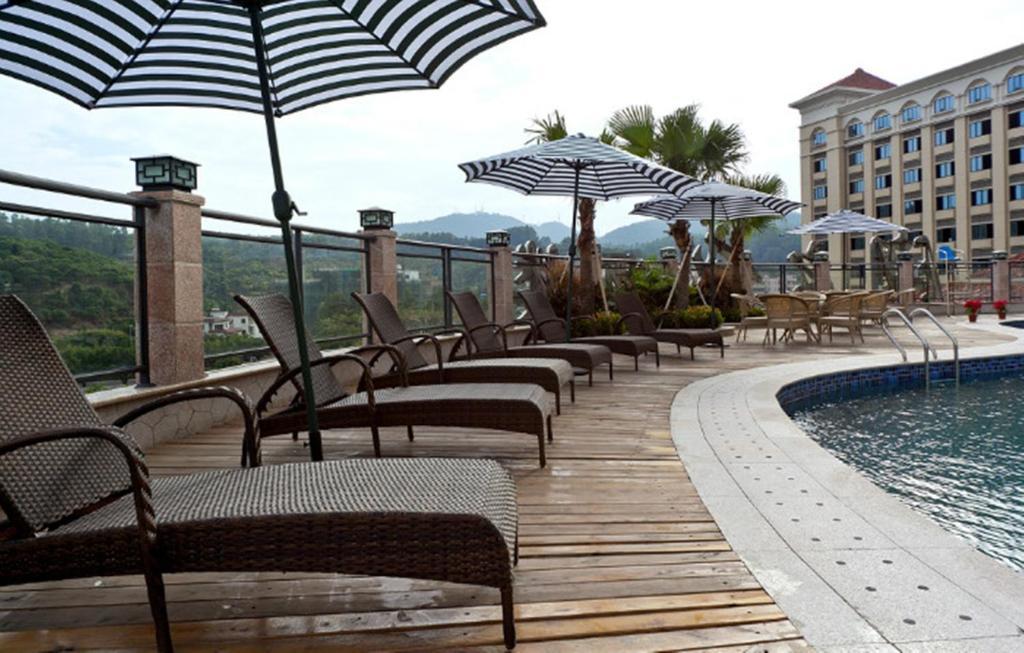 Haili Garden Hotel Гуанджоу Екстериор снимка